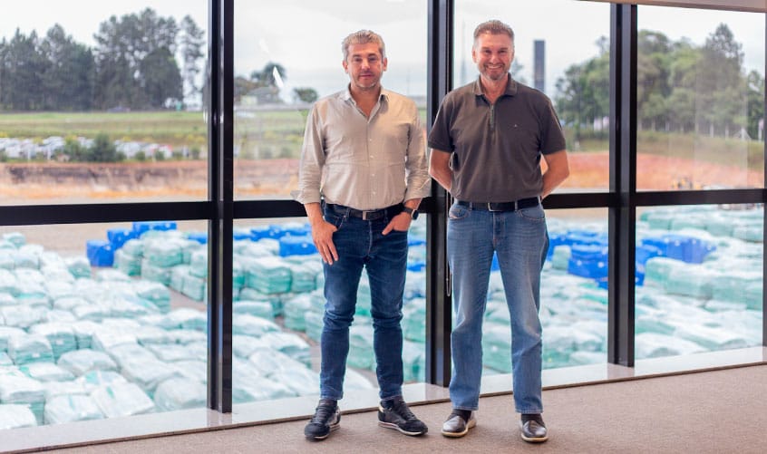 couro brasileiro em móveis